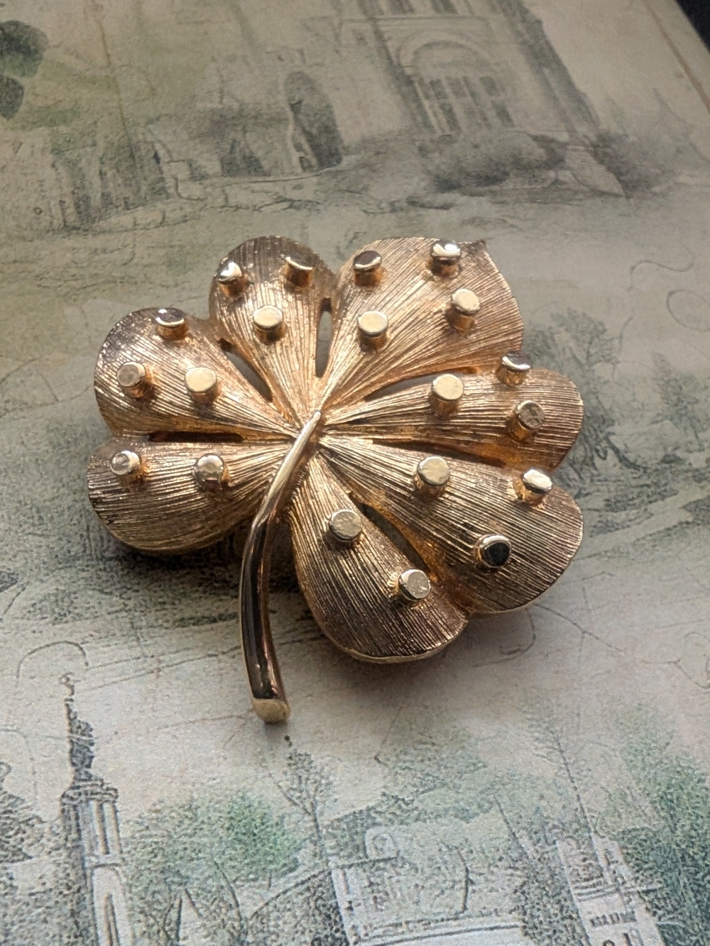 Gold Clover Leaf Brooch Pin - Classic Women’s Accessory
